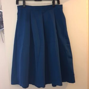Midi blue skirt with pockets!